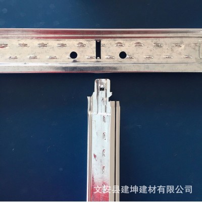 批发定制32黑线凹槽烤漆龙骨吊顶龙骨凹槽石膏板龙骨T型烤漆龙骨图5