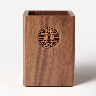供应黑胡桃工艺品 木制雕花实木笔筒 创意木质笔筒办公用品木笔筒图5