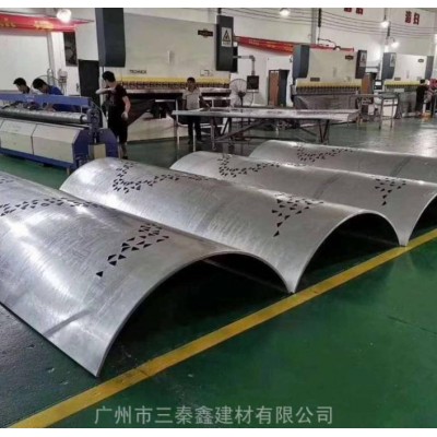 连云港包柱铝单板日落黄墙体铝板滚孤成型铝合金板金属建材图3